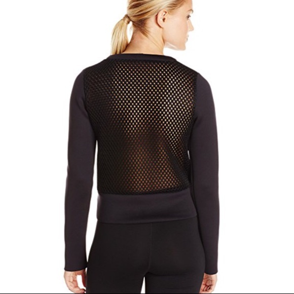 alo yoga // cropped mesh back scuba pullover - Picture 3 of 6